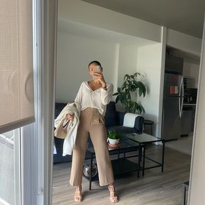 Effortless cropped pants - 00. Getting too small!